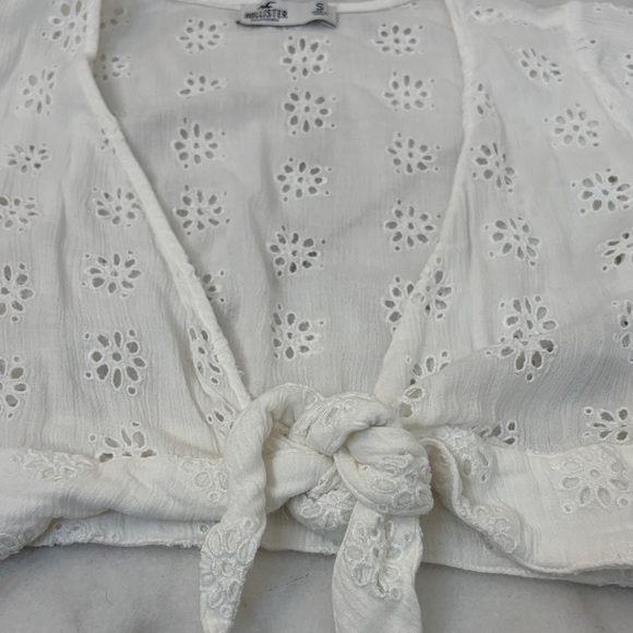Hollister Cream/White Eyelet Tie-Front Blouse - Picture 3 of 4